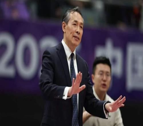 CBA最新消息！郭艾倫或退役，北京首鋼有意騎士舊將