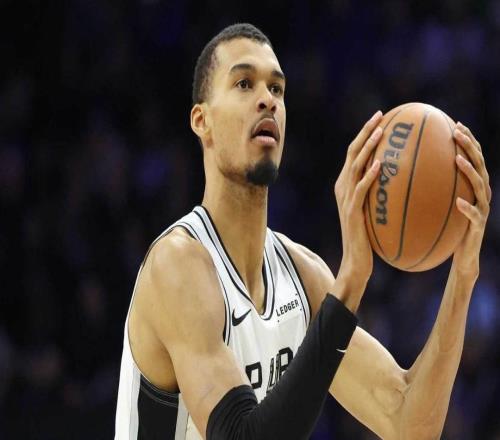 馬刺隊以40分優勢碾壓76人隊后，文班亞馬向NBA其他球隊發出警告