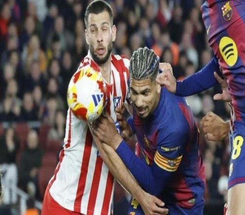 世體：阿勞霍客串中鋒牽制作用突出，他可以成為巴薩應急選擇