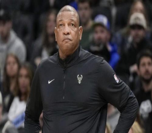 A史密斯：里弗斯會在本賽季結(jié)束后退休，他要離開了