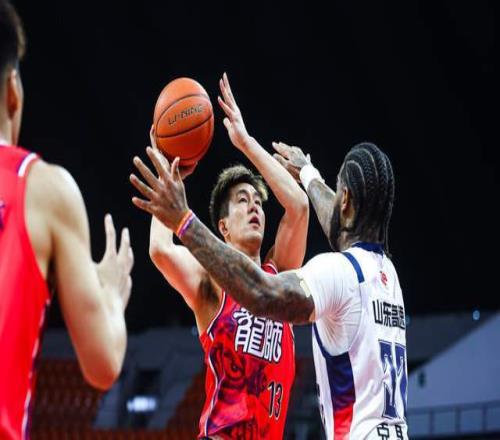 連續三個賽季因傷報銷！郭艾倫再次遭遇職業生涯大傷，或提前退役