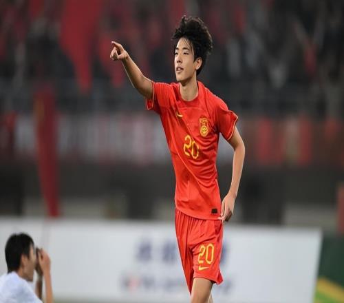 鄺兆雷剛加盟海牛隊，就有望在中超首輪登場完成處子秀，值得期待