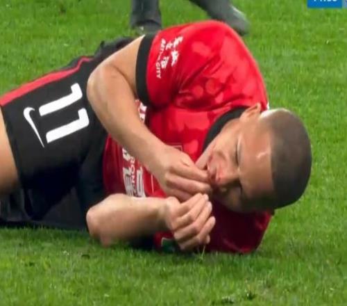 中超揭幕戰戲劇性拉滿！20分鐘2球1紅，韋林頓轟蓉城處子球