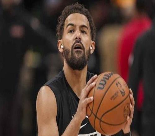 吹楊奇才首秀來了！19分鐘拿12+6，球隊慘吞7連敗直奔墊底