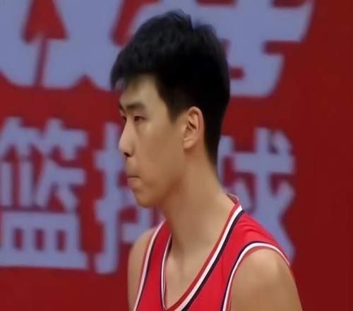 17+10+4帽！杜鋒棄將再次爆發(fā)！碾壓克里斯，把山東男籃打絕望了