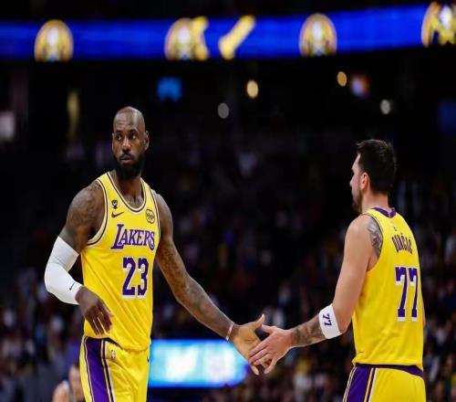 賽后詹姆斯毫不避諱說出原因，說的非常實(shí)在