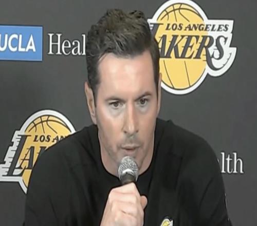 雷迪克：我們在防守端展現(xiàn)了韌性詹姆斯左肘需要進一步檢查