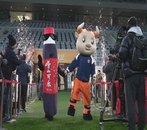 百年匠心致敬綠茵嶗山可樂攜手青島海牛足球俱樂部共啟2026新賽季