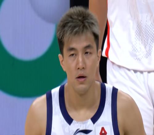 郭艾倫最新傷情出爐！本賽季提前報銷，媒體人：可能會提前退役