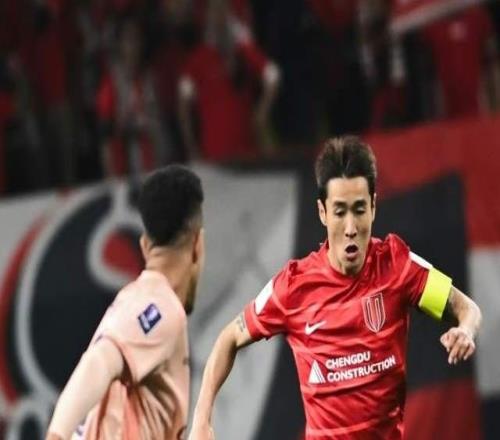 中超揭幕戰(zhàn)明天開打，CCTV5直播！韋世豪領(lǐng)銜成都蓉城V深圳新鵬城