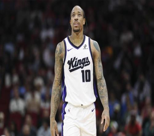 開心退役，國王隊(duì)?wèi)?zhàn)績慘淡，德瑪爾德羅贊卻透露退役的可能性