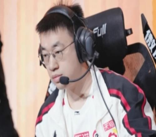 Xiaohu：我覺(jué)得我們隊(duì)上限挺高的，但之前一直沒(méi)有發(fā)揮出來(lái)