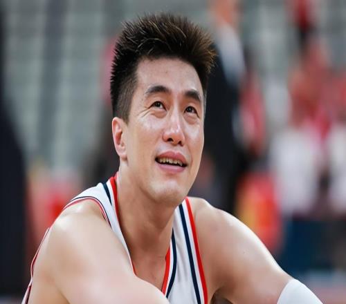 暖心！廣州隊(duì)將承擔(dān)郭艾倫全部治療費(fèi)用，兩年頂薪只打了19場(chǎng)比賽