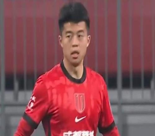 邵佳一今晚最大發現：21歲“成都梅西”上場僅210秒破門！