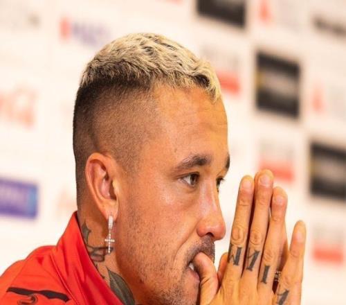 納因戈蘭：別人說我不抽煙喝酒就能去皇馬，但那樣我不會開心