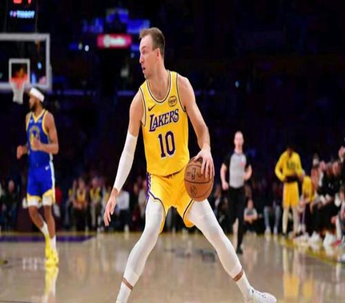 鳥槍換大炮！用廢柴后衛(wèi)換來三分50%神射手，湖人這筆交易太值了