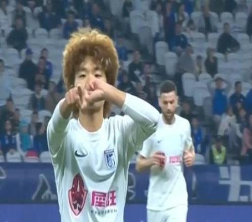 媒體人：申花想買呂焯毅英博不賣，英博想租謝鵬飛申花不租