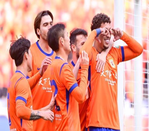 增至3分！泰山30鐵人中超首輪主場仍不敗3將破門高準翼傷退