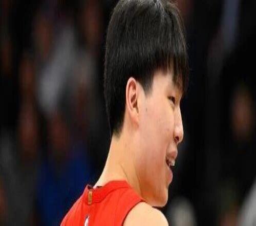 徹底打嗨！楊瀚森21+9+6！復(fù)出就爆太香了！