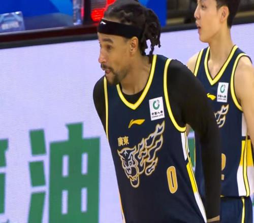 拒絕裁掉薩林杰！廣東單外援決戰陣容正式出爐，杜鋒棄用三大鋒衛