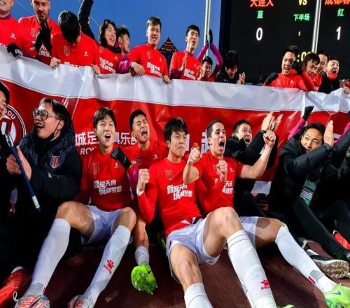 成都蓉城新帥僅用一場中超，就征服球迷贏得點贊，首輪帶隊大勝