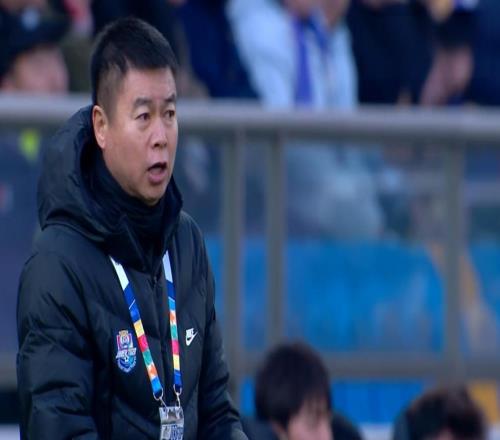 已經讓津門虎苦不堪言，可球隊本賽季自廢武功舍棄雙翼的打法，