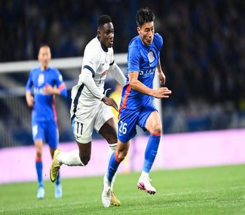 英博4號(hào)出工不出力！左后衛(wèi)太業(yè)余兩將不配首發(fā)李國(guó)旭太保守了