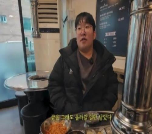 HLE輔助Delight：倒數第一很好進步啊，已經沒有后退的空間了