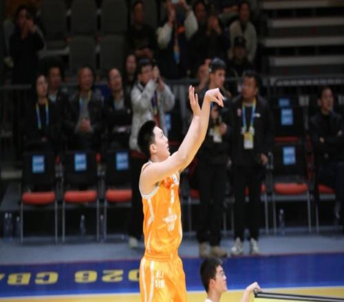 穩定投進決賽!廣東后衛找回信心,全明星放松娛樂!