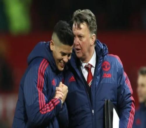 斯科爾斯&巴特：范加爾在曼聯簽羅霍是通過FIFA游戲知道他的