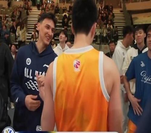 CBA全明星單項(xiàng)決賽：俞澤辰?jīng)_擊扣籃王胡明軒欲再度加冕三分王