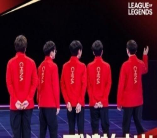 就看明天了根據(jù)目前的表現(xiàn)亞運陣容有概率為BinxunknightGALAON