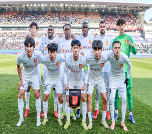 青春無畏！重慶客場平津門虎，隊史中超首分背后的堅韌與希望