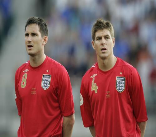 利物浦昔日球員：杰拉德在英格蘭隊(duì)的表現(xiàn)超越利物浦，如同達(dá)到巔峰狀態(tài)_英超直播