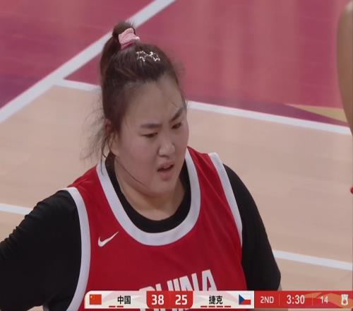 中國女籃：34分大勝對手，韓旭李月汝歸隊，唐子婷兩人爆發
