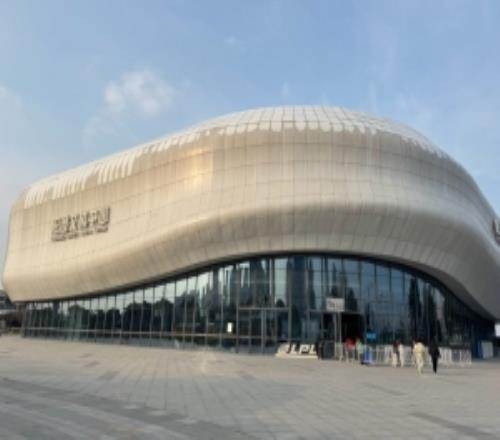 媒體人談LNG主場：媒體間挨著戰(zhàn)隊休息室能聽他們自己復(fù)盤和吐槽