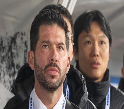 武漢三鎮0比2不敵北京國安！紹爾因傷缺陣，新賽季主場首秀告負