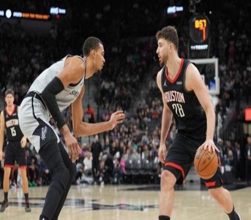 打爆申京！文班狂轟29+8+4帽！全場(chǎng)狂歡慶祝，杜蘭特?zé)o力回天