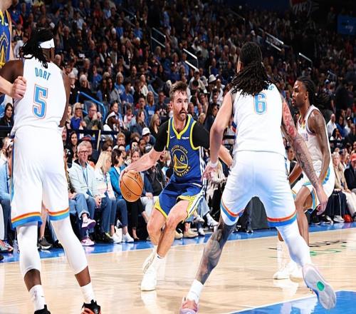 能力差還粘球！勇士真的沒必要再給這位后場球員這么多機會了