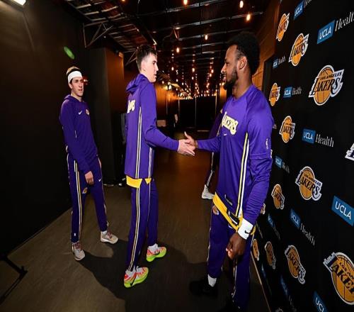 特點太不鮮明了！再這樣下去湖人側翼新星可能要跌出輪換陣容了