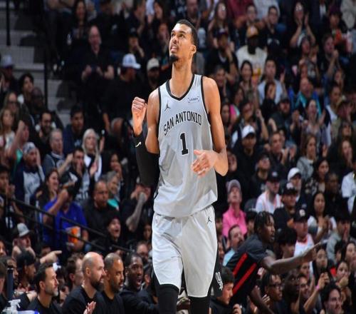 NBA贏下“德州內戰”，誰能阻止文班亞馬