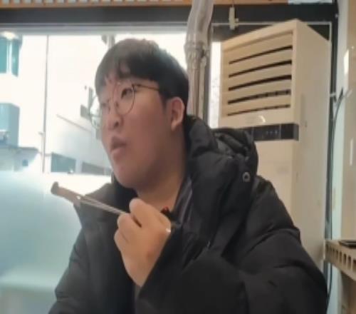 啊Delight:打GEN打得好能30贏的但該贏的比賽贏不了就很難辦了