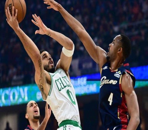 凱爾特人主帥透露，杰森塔圖姆回歸后有幾個(gè)事情“不容商榷”