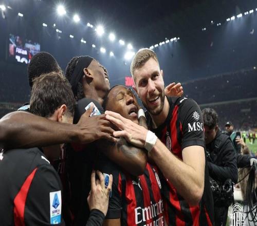 自201011賽季以來，米蘭首次在意甲單賽季雙殺國米