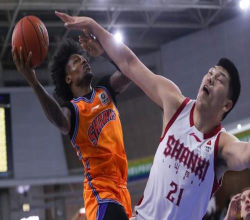 上海VS北控全力橫掃！兩位大牌外援無法阻擋，盧偉要沖擊聯(lián)盟第一