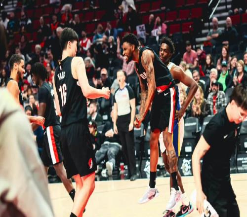 復出首戰就暴扣！楊瀚森高效拿下5分，開拓者大勝步行者