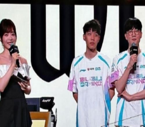 管澤元：恭喜BLG！怎么說我的B一其隨起碼目前是對(duì)的！