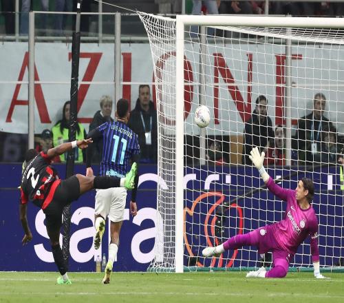 德比首開記錄，埃斯圖皮尼安攻入米蘭生涯首球