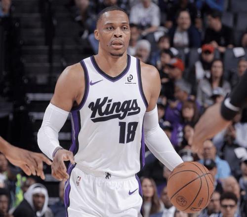 威少生涯總籃板突破9000,成為史上最老20+10+10+0失誤球員