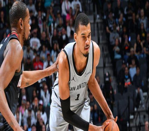 馬刺擒火箭16戰15勝！文班29+8統治攻防杜蘭特23分跌至西部第四